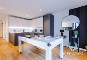 Modern 2 Bed Apartment with Pool Table by Vista Stays Short Lets Manchester